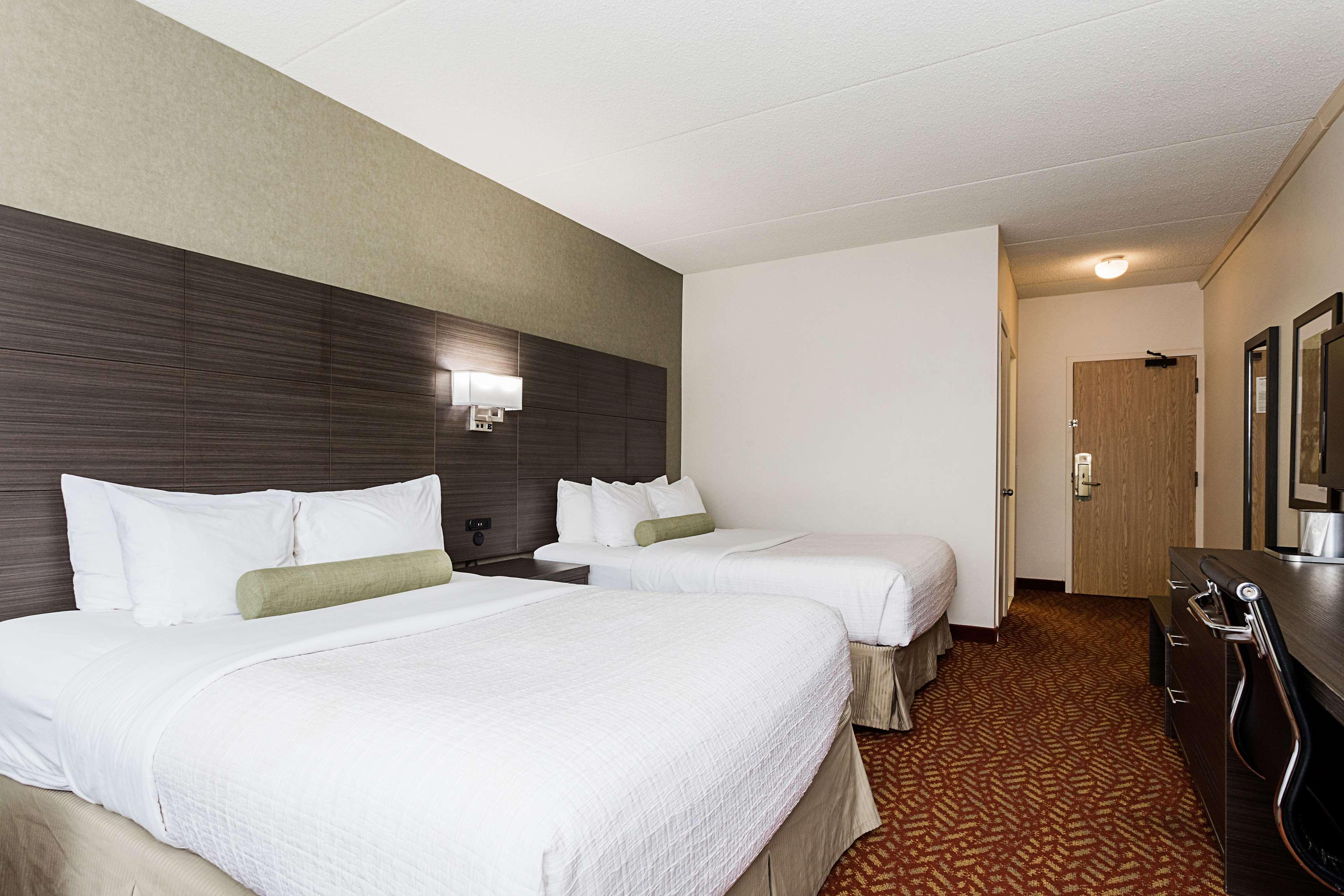 אואן סאונד Best Western Inn On The Bay מראה חיצוני תמונה