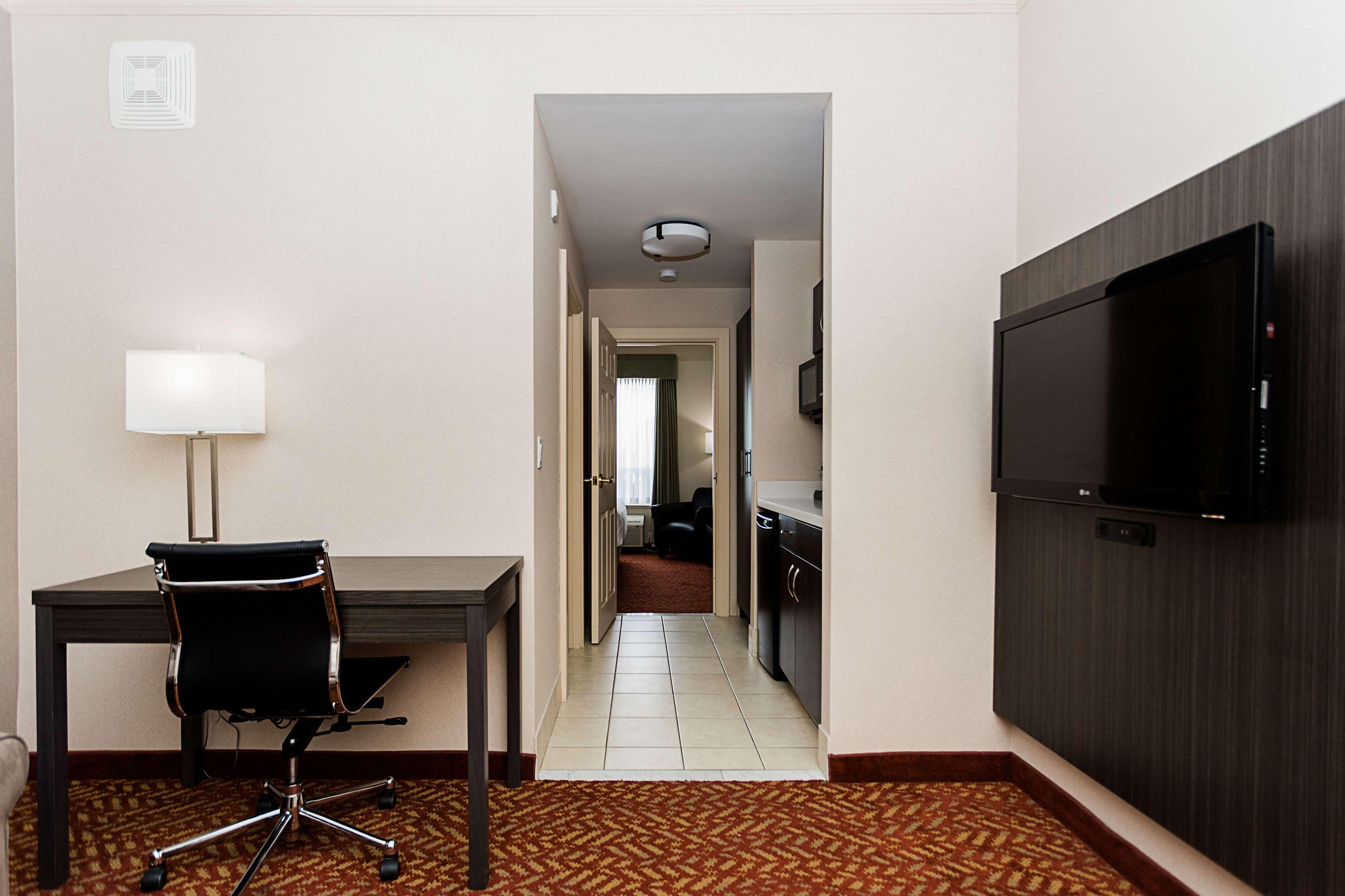 אואן סאונד Best Western Inn On The Bay מראה חיצוני תמונה