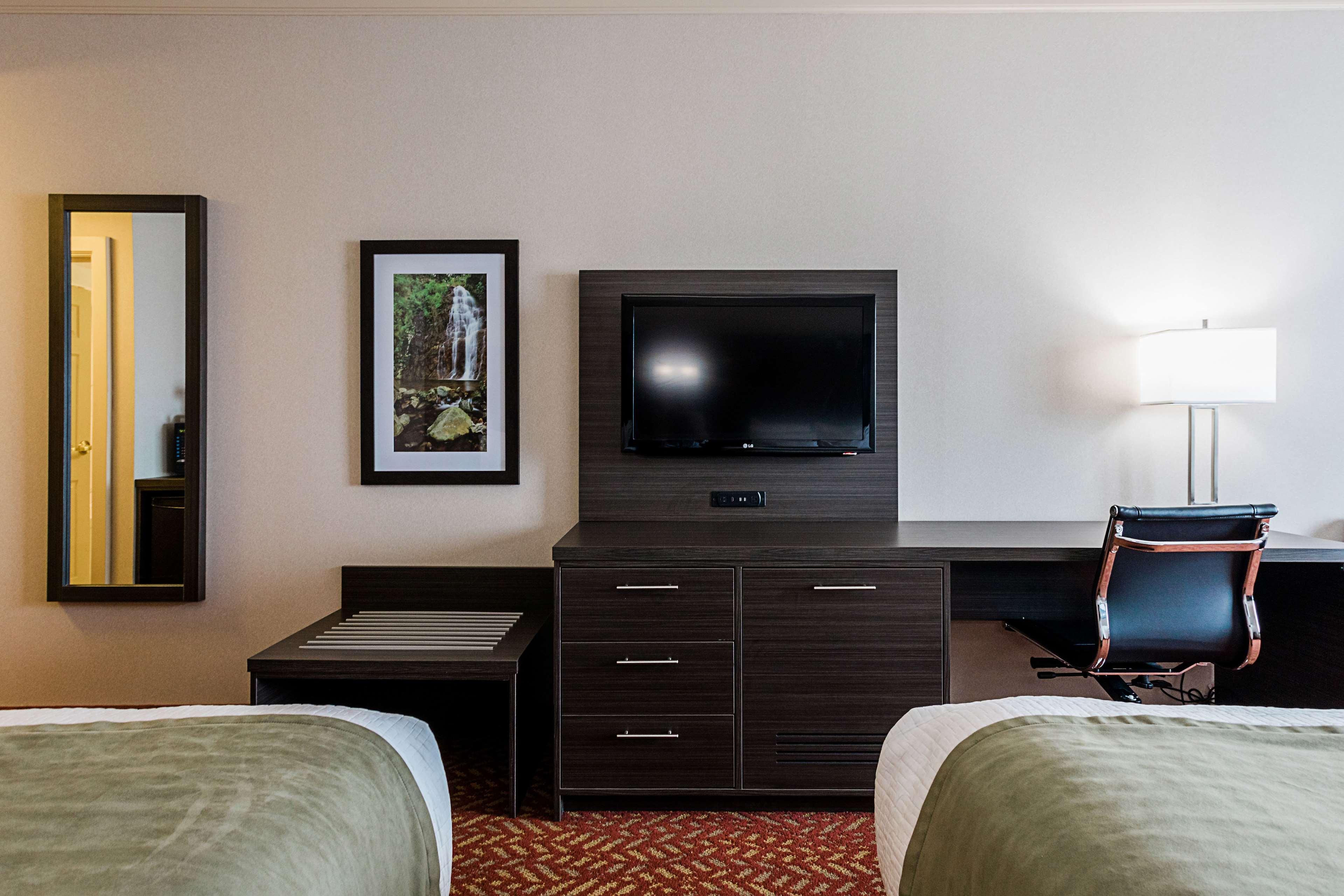אואן סאונד Best Western Inn On The Bay מראה חיצוני תמונה