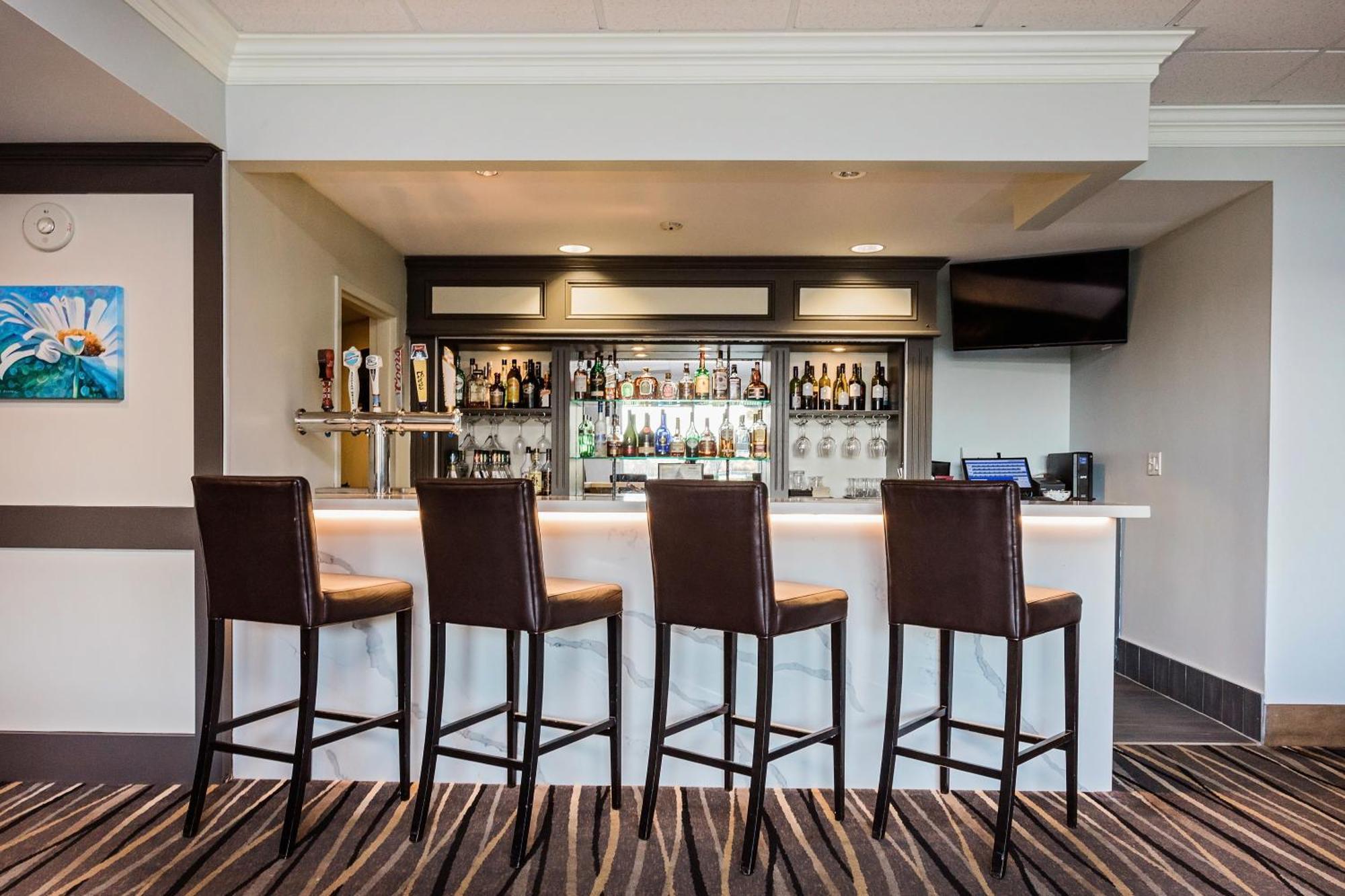 אואן סאונד Best Western Inn On The Bay מראה חיצוני תמונה