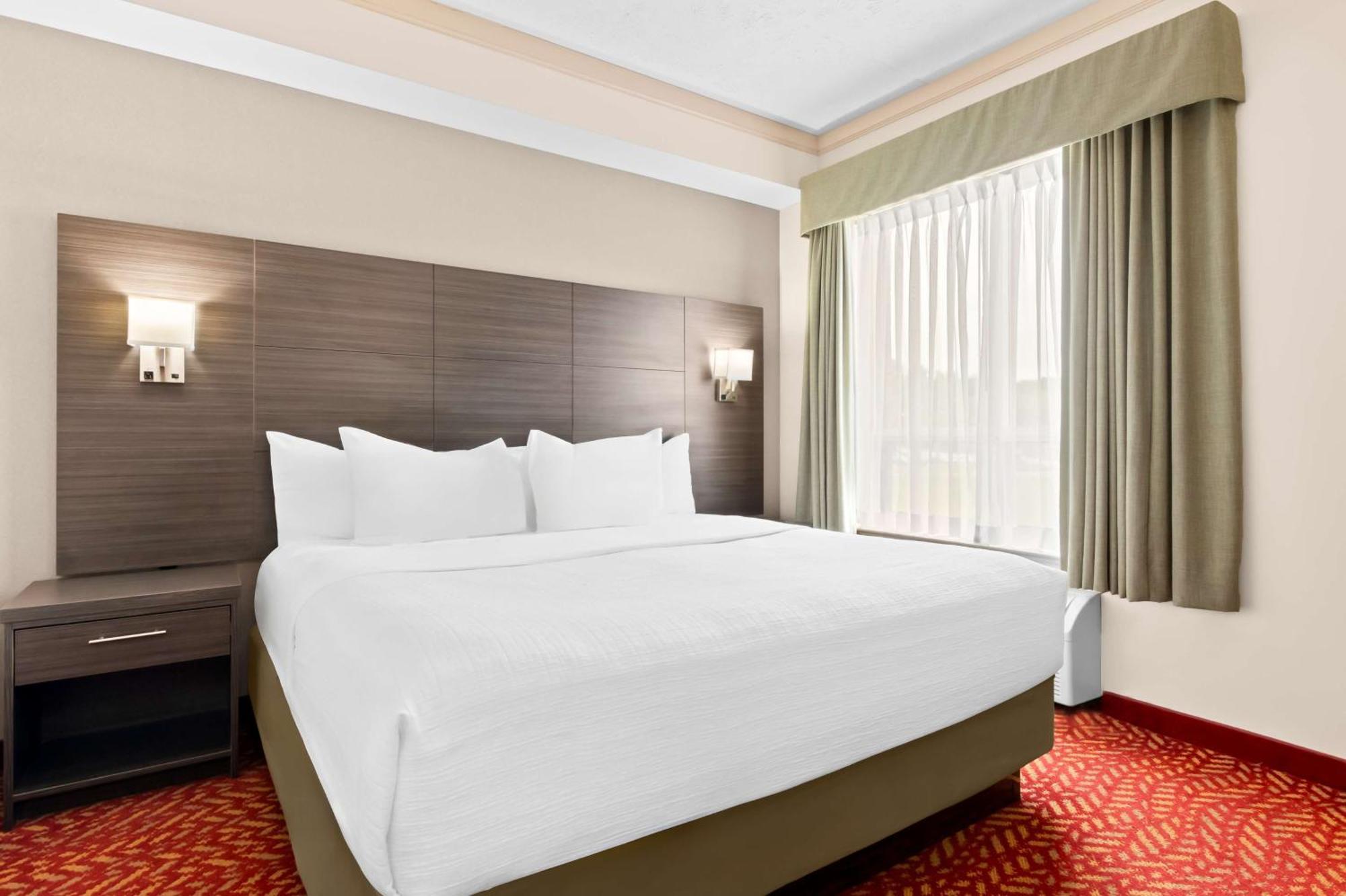 אואן סאונד Best Western Inn On The Bay מראה חיצוני תמונה