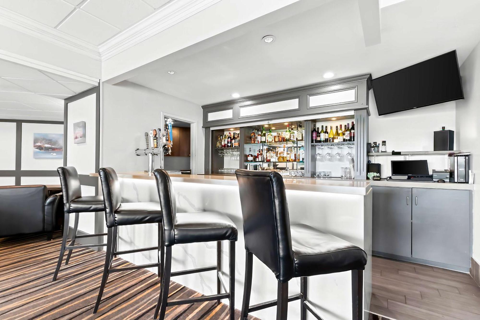 אואן סאונד Best Western Inn On The Bay מראה חיצוני תמונה