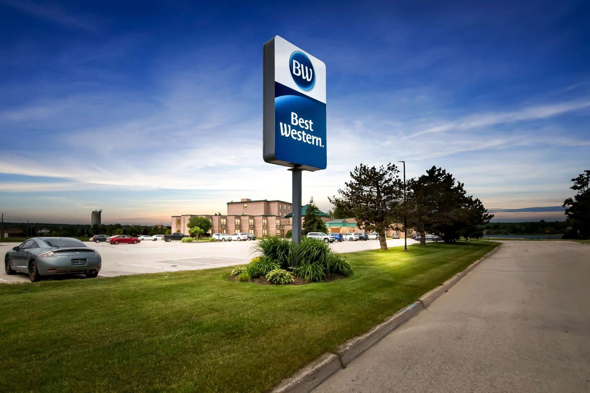 אואן סאונד Best Western Inn On The Bay מראה חיצוני תמונה